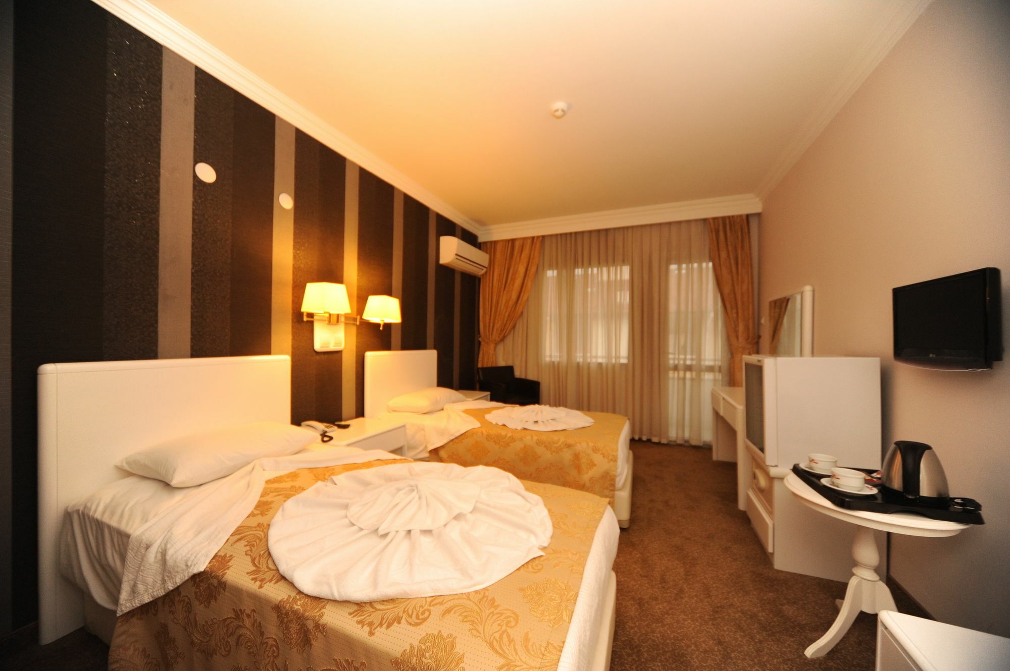 Mara Business Hotel Фетхие Экстерьер фото